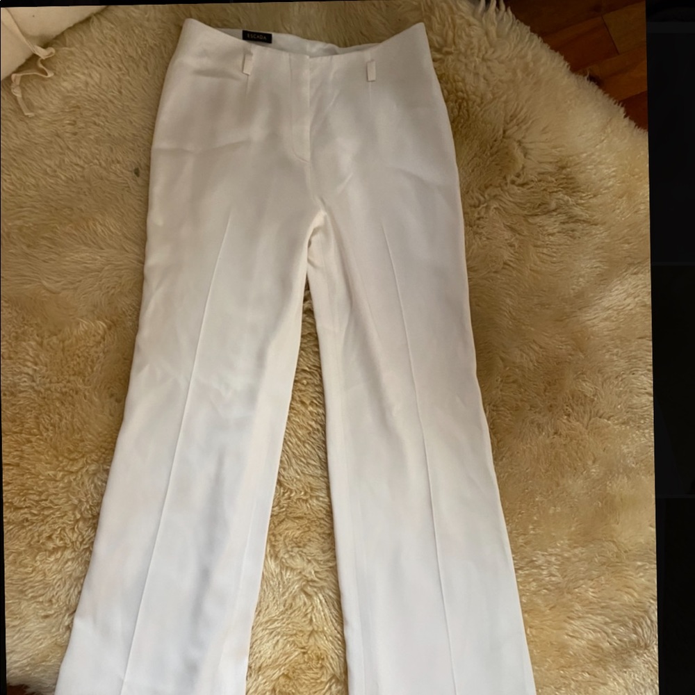 Escada white trousers ❤️. BLACK FRIDAY SALE